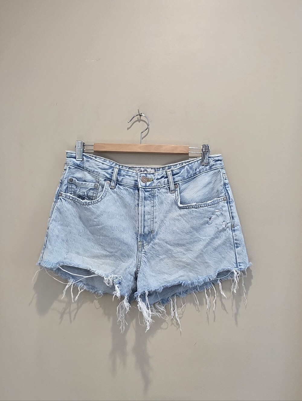 Free People We The Free High Rise Distressed Denim Cut Off Shorts Blue Size 30